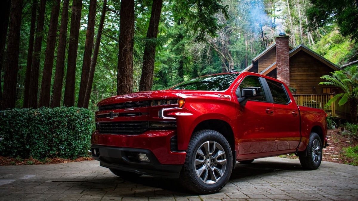 KUAFU Hidden Trailer Hitch Silverado Sierra: Power Towing Without the Clunky Look