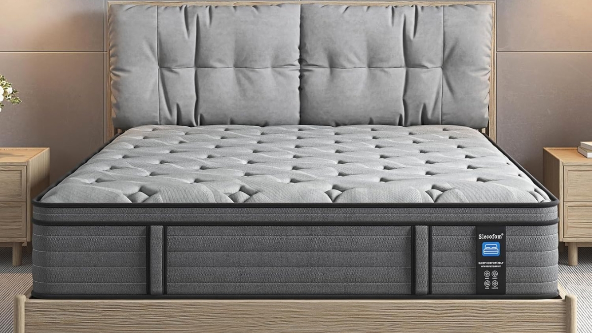 How the Firm Queen Mattress 12-Inch by Slecofom Supports Your Back