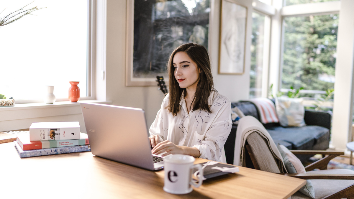 How You Can Stay Focused at Home with The Micro-Moment Reset